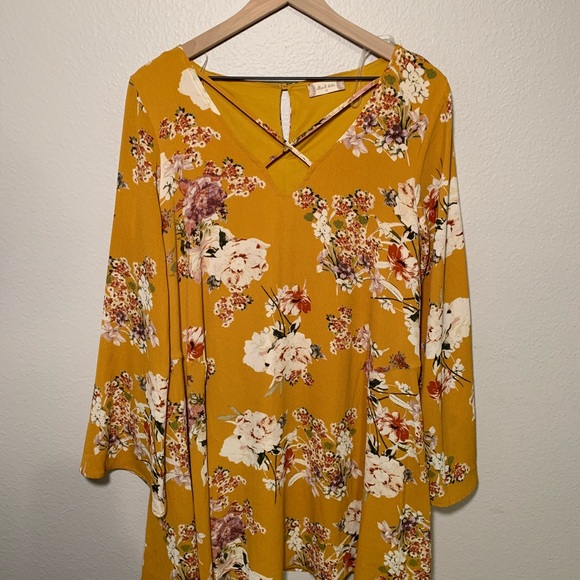 Altar'd State Dresses & Skirts - ✨Altar’d State | Yellow Floral Shift Dress